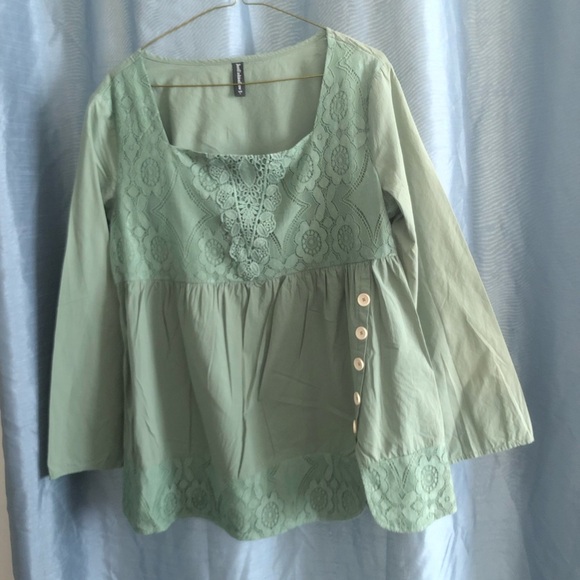 Just Fashions Now Green Peplum Blouse with Buttoned Details- l- 20” pit to pit - Picture 1 of 10